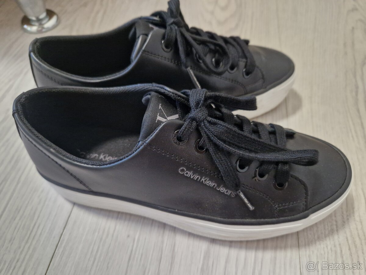 Kožene dámske tenisky Calvin Klein Jeans
