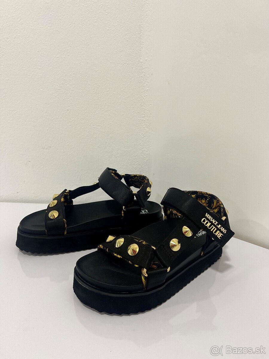 Nové dámske sandálky Versace Jeans Couture