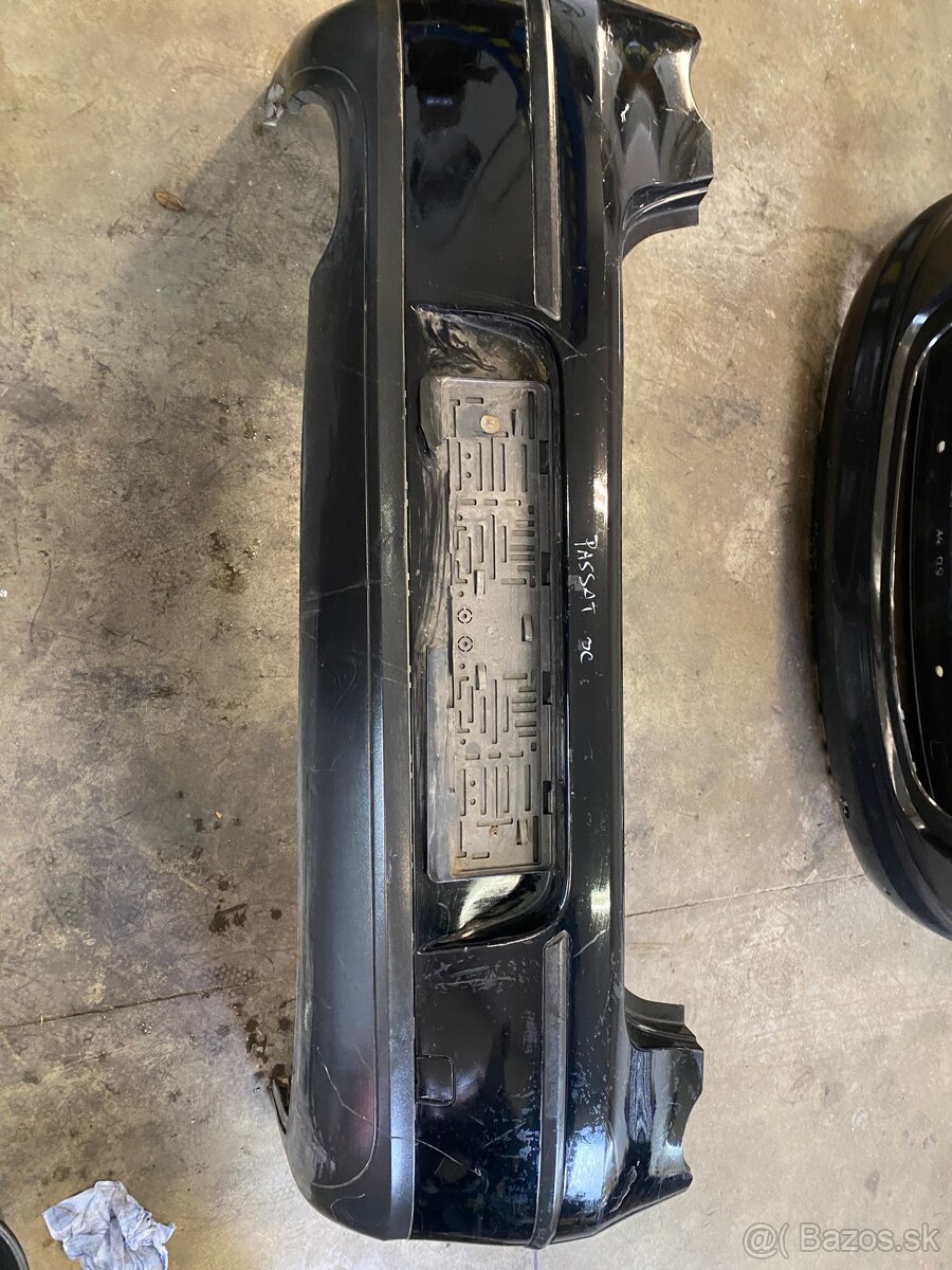 Predám zadný nárazník vw passat 3c