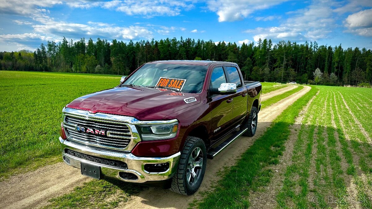 RAM 1500 Laramie 2023 - 5,7L V8 HEMI + eTorque