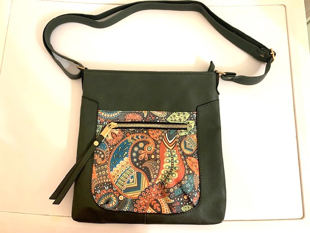 Kabelky-2 kusy-zelená a čierna.