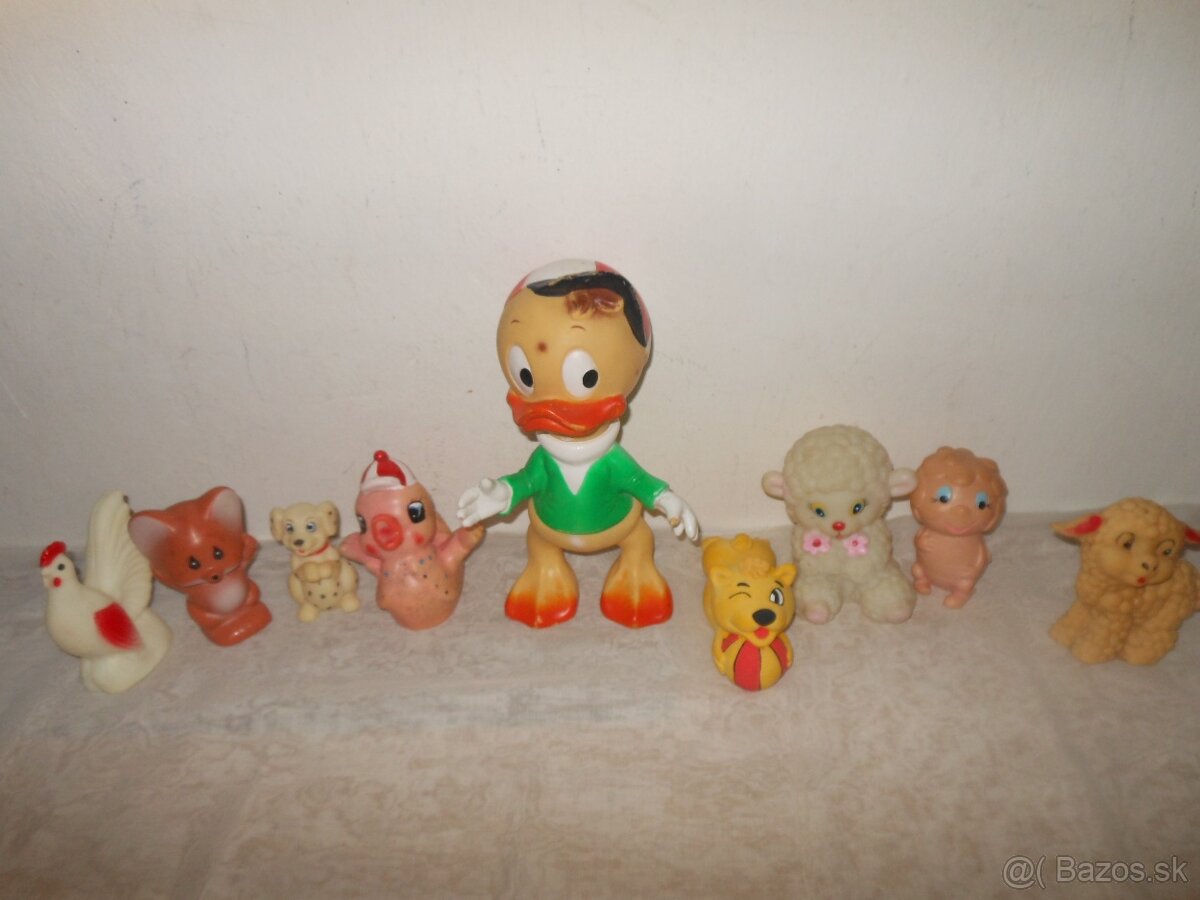 Starodávne gumenné pískacie hračky