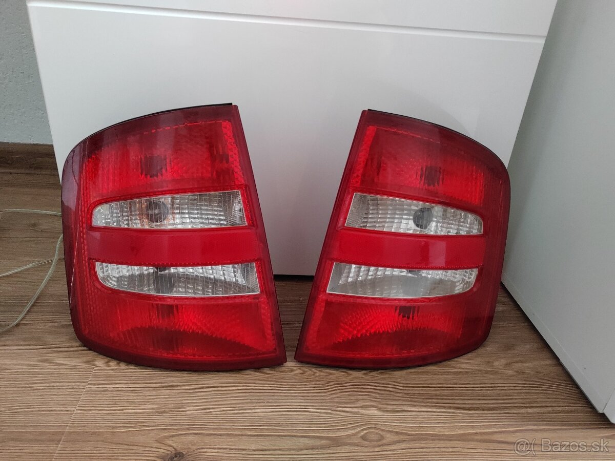 Škoda fabia combi zadné svetlá