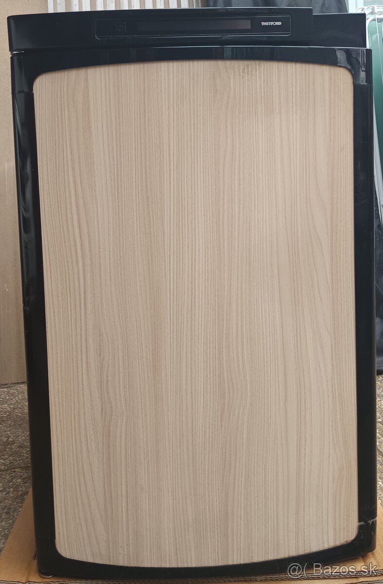 Prodám chladničku do karavanu