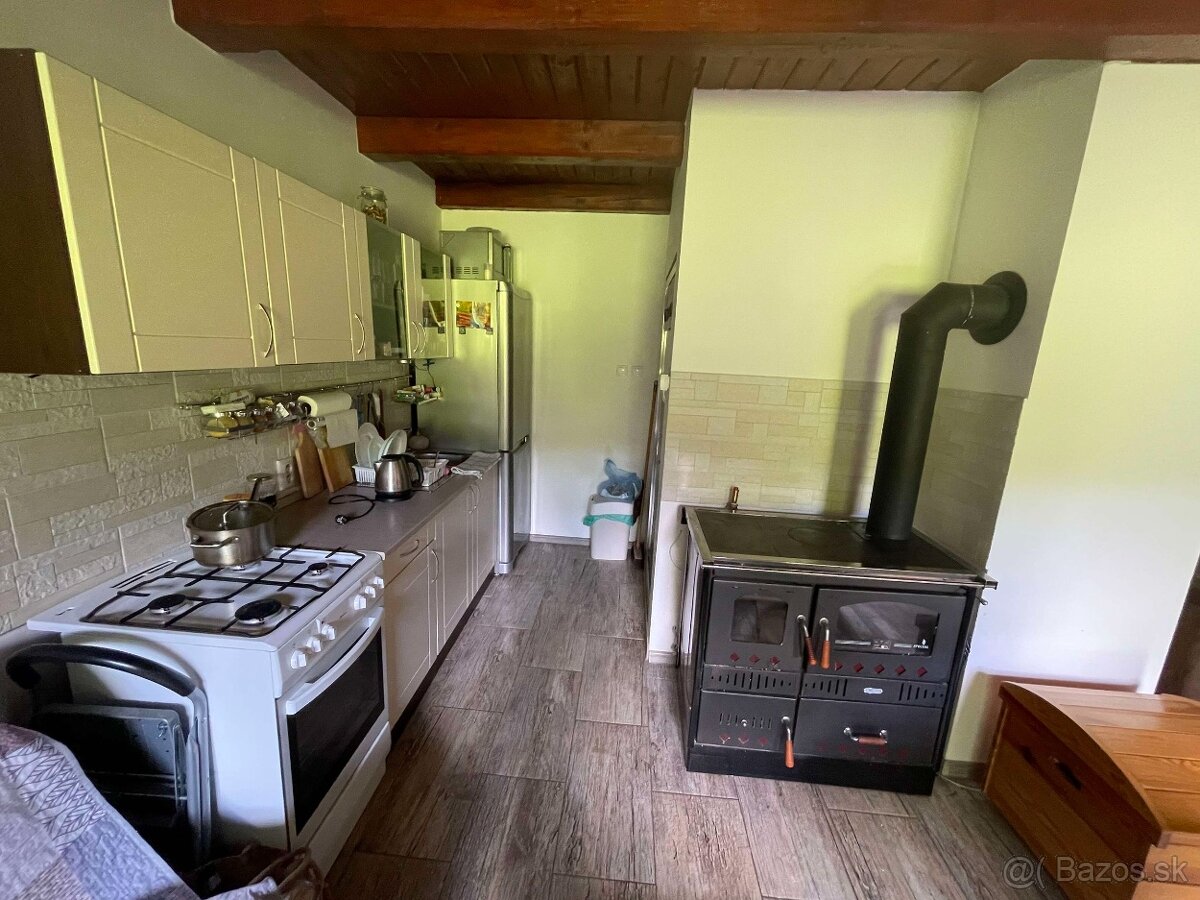 Na predaj murovaná chata v Mojtíne, Púchov