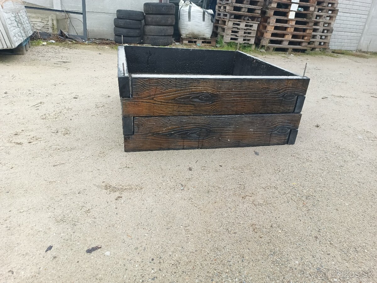 Betónový vyvýšený zahon