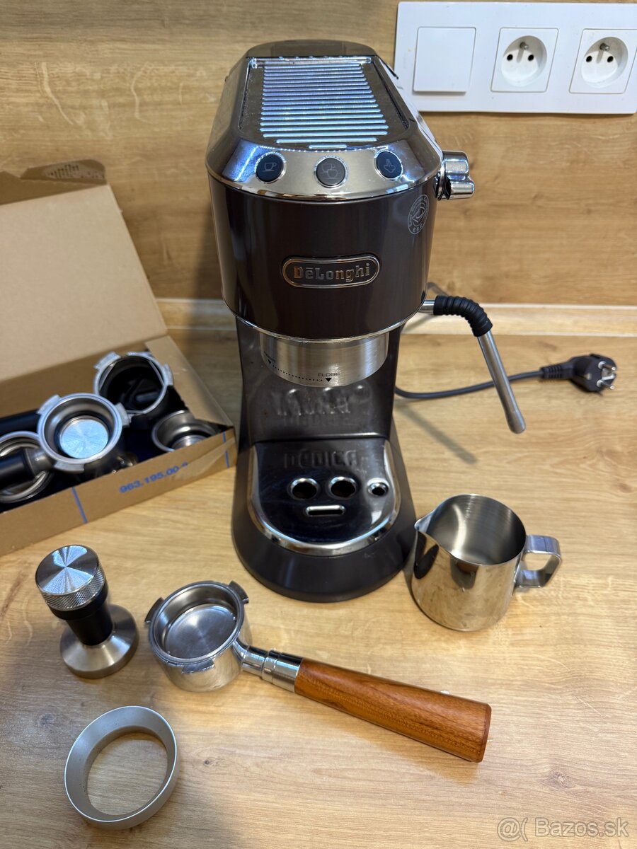 Delonghi dedica arte