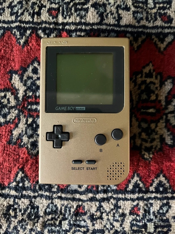 Nintendo GameBoy Pocket Gold Limited Edition