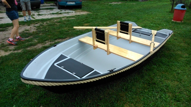 Laminátový čln 380x150cm