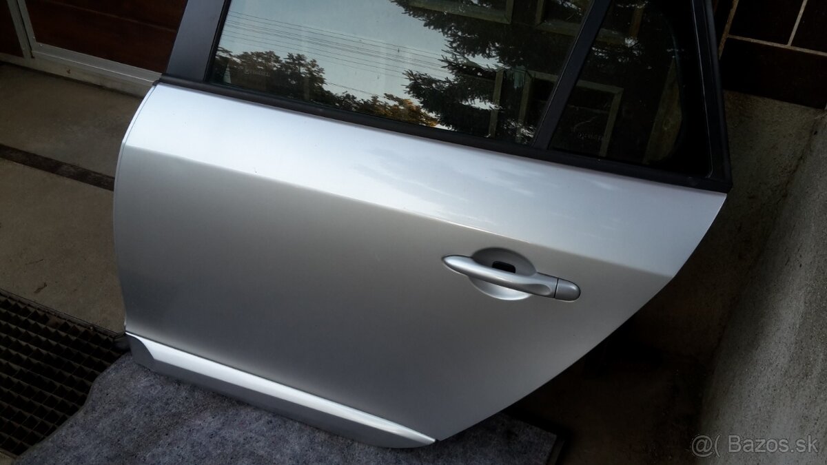 lavé zadné dvere na Renault Megane 3 Grandtour