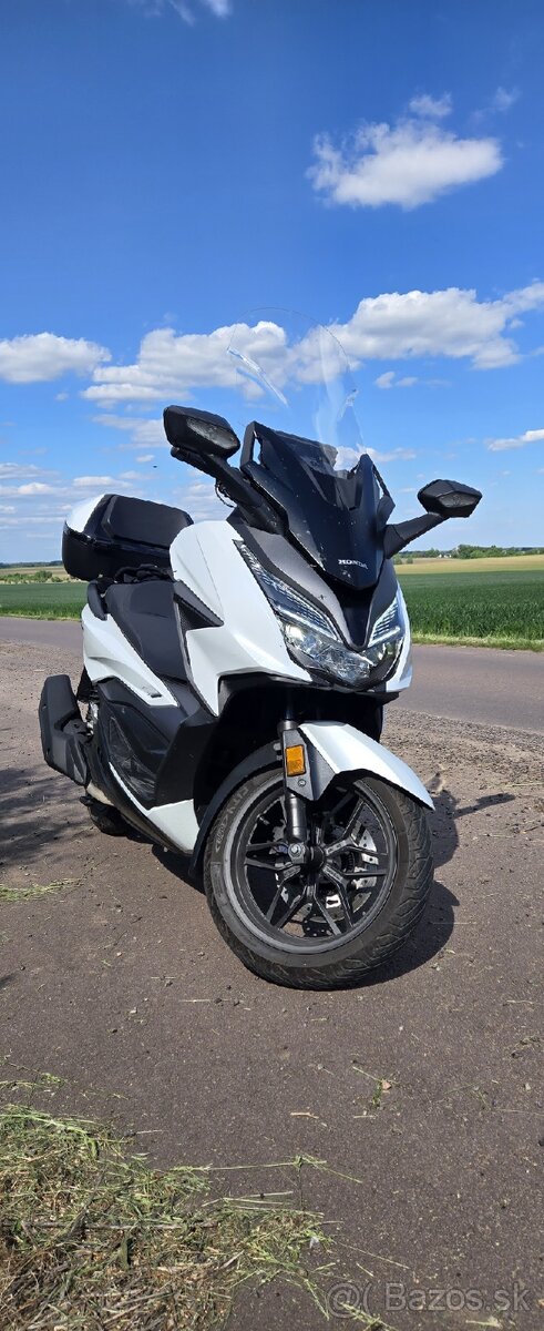 Honda Forza 125, vyhrievané gripy honda, športový variátor