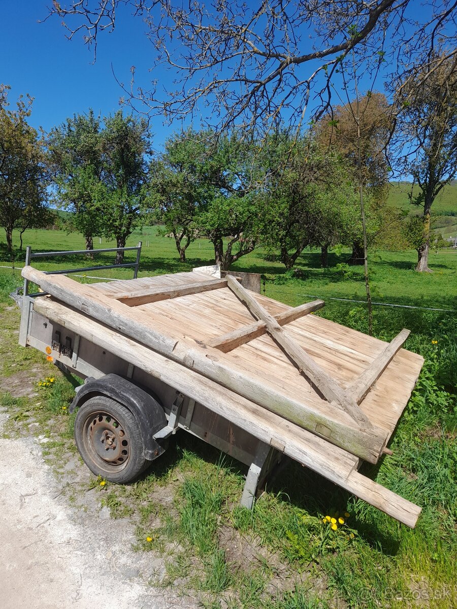 Stara drevena brana 2,5x4m,dub a smrekove dosky