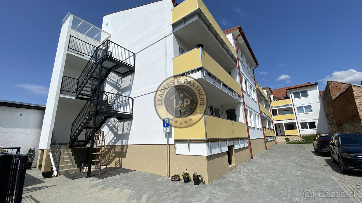 NA PREDAJ-3-izbový HOLOBYT na kľúč-príležitosť pre Airbnb