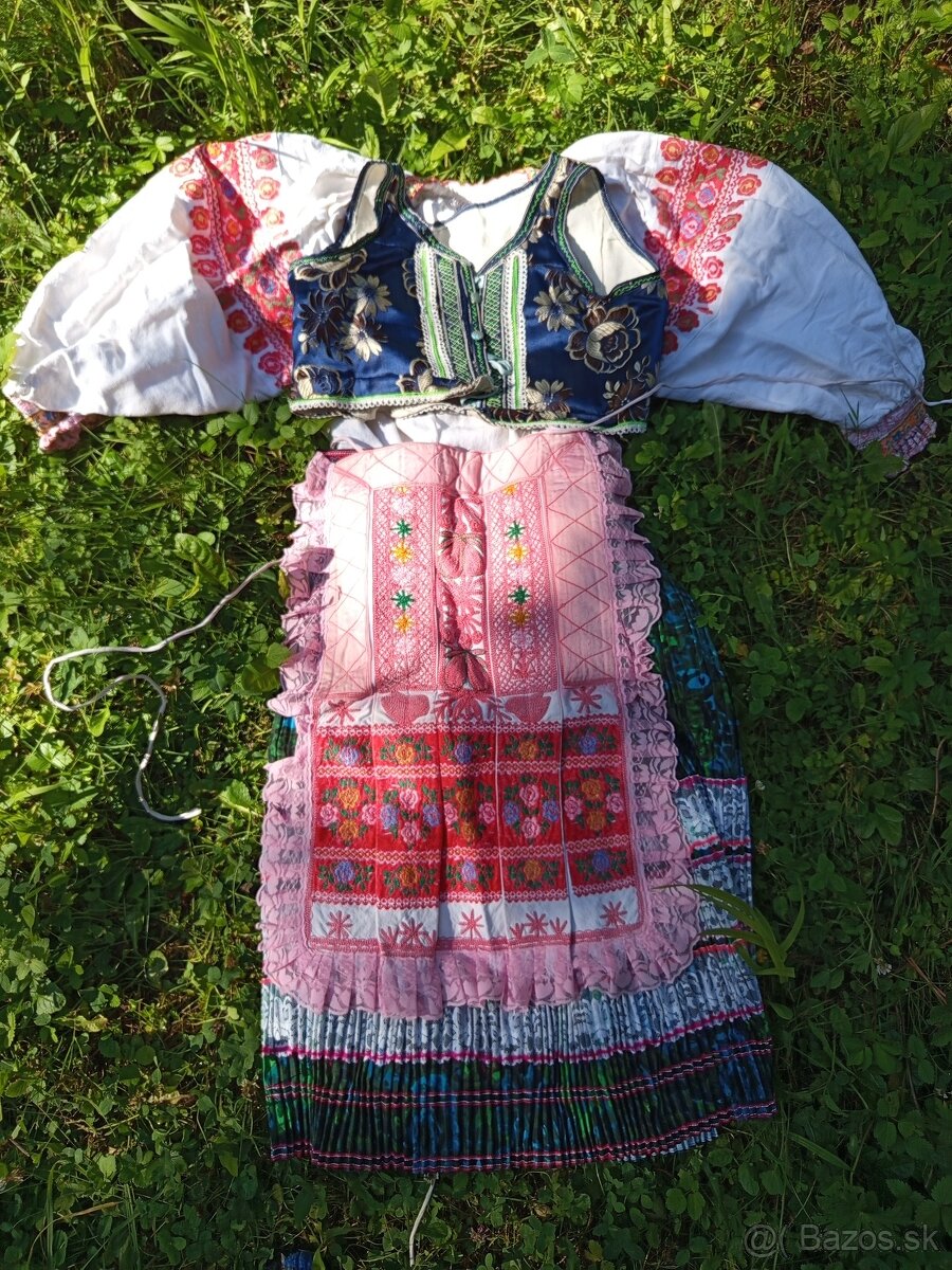 kroj Heľpa