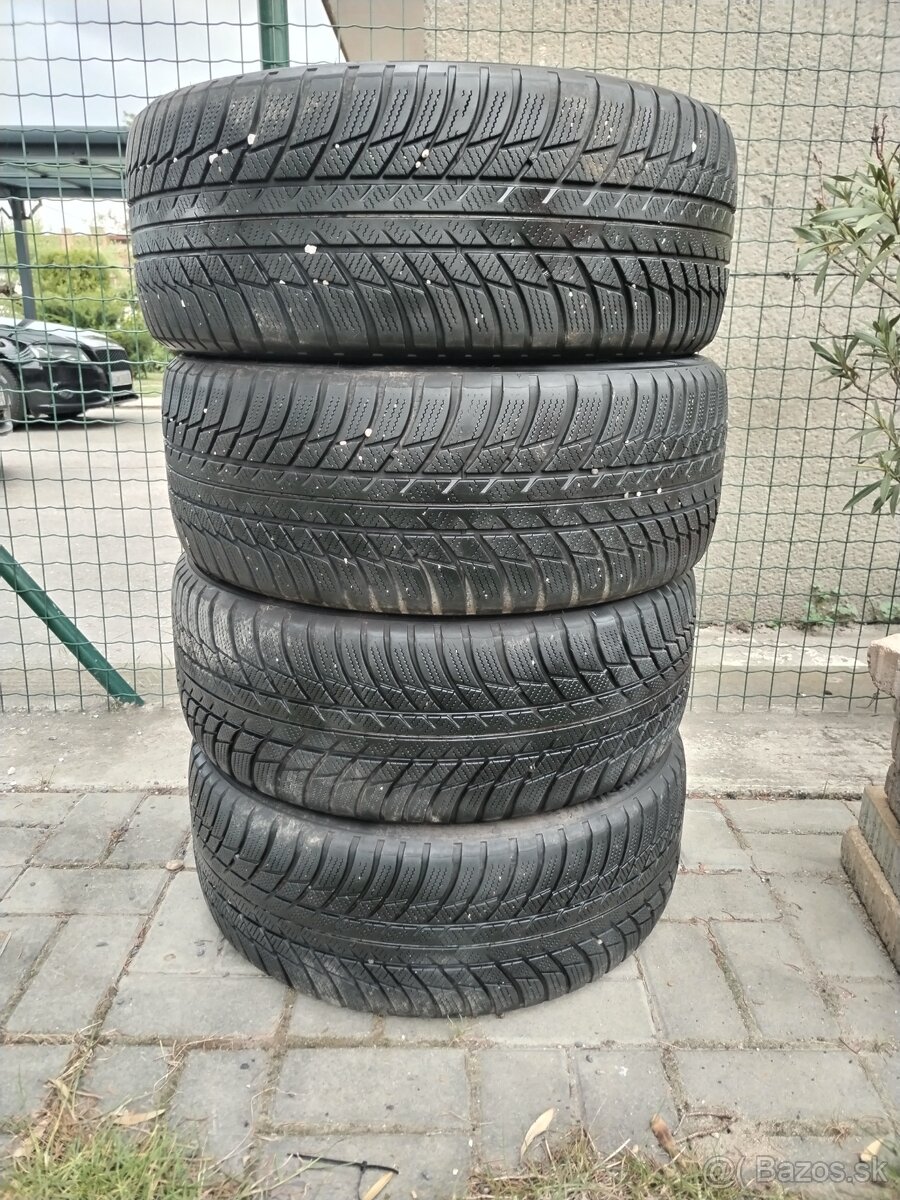 Predám zimné pneumatiky Bridgestone 225/45R18 91H