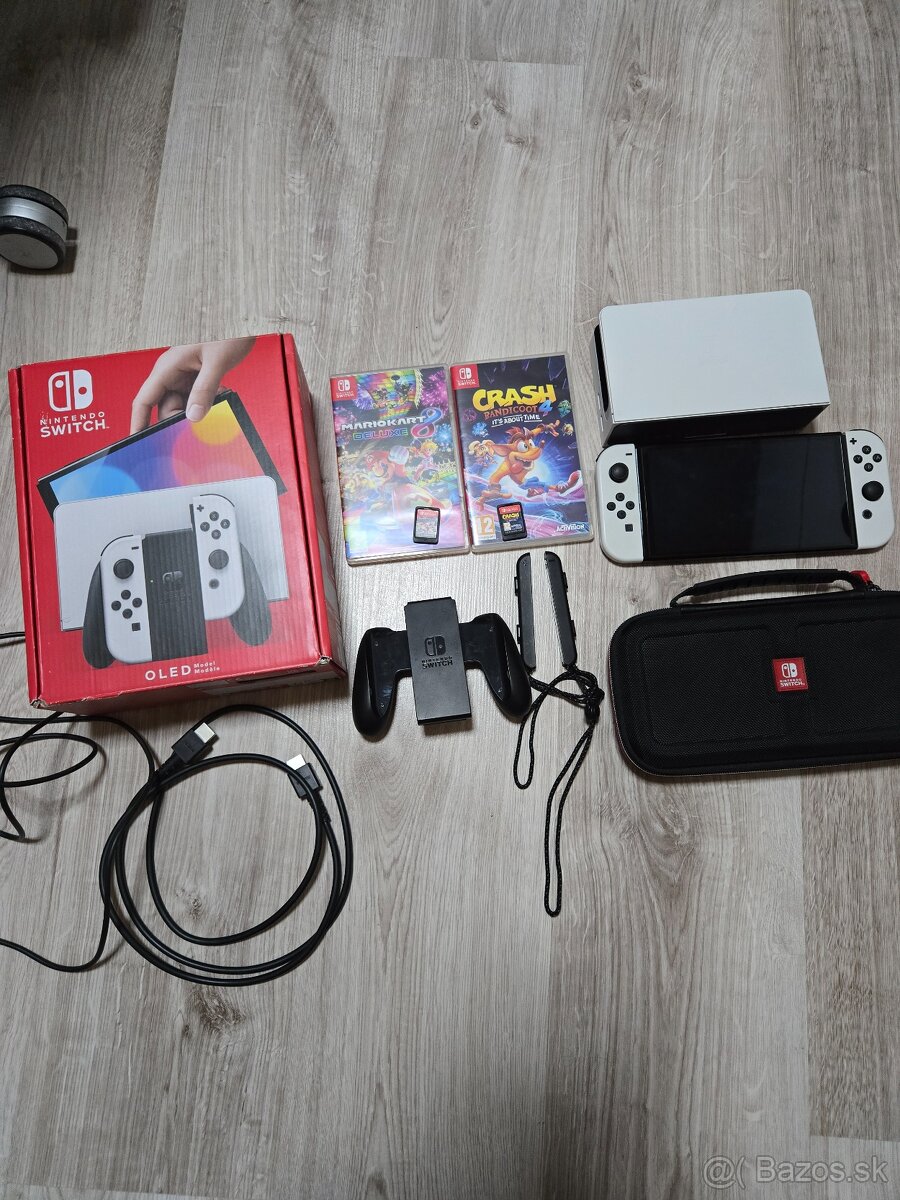 Predám Nintendo Switch Oled
