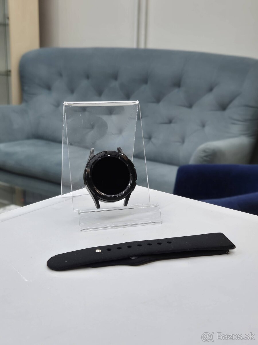 Samsung Galaxy Watch 4 Classic 42mm Black | Výborný stav