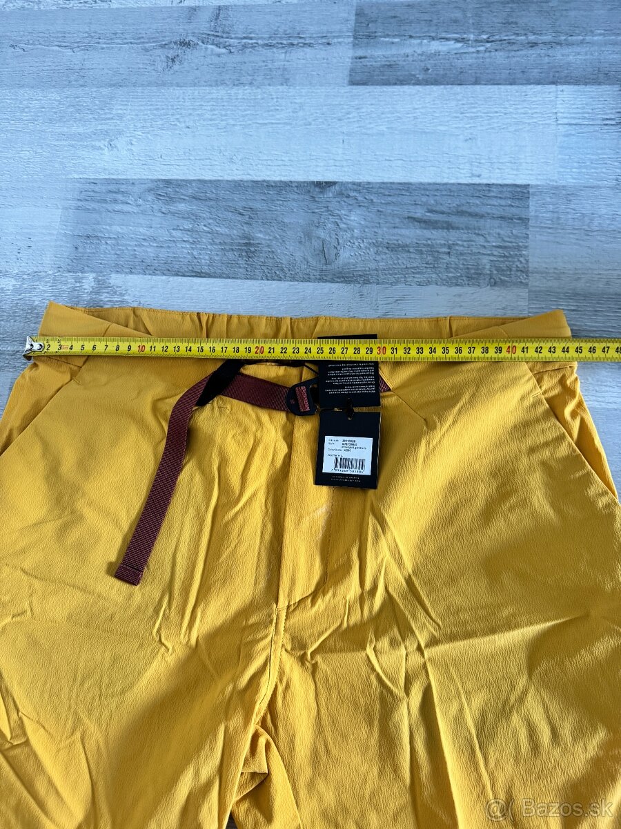 NOVÉ Peak Performance L šortky NOVÉ