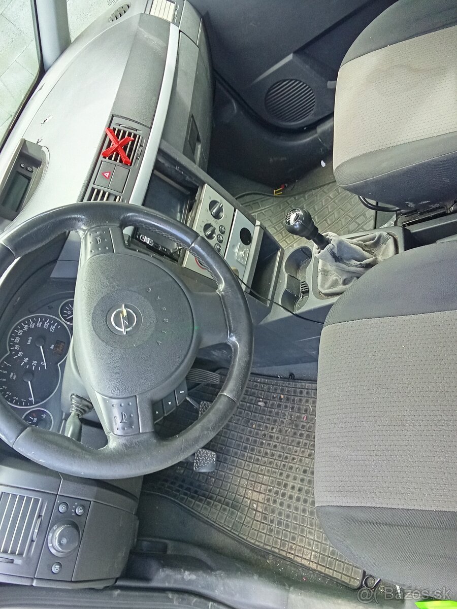 Predám Opel Meriva 1,6 16 ventil