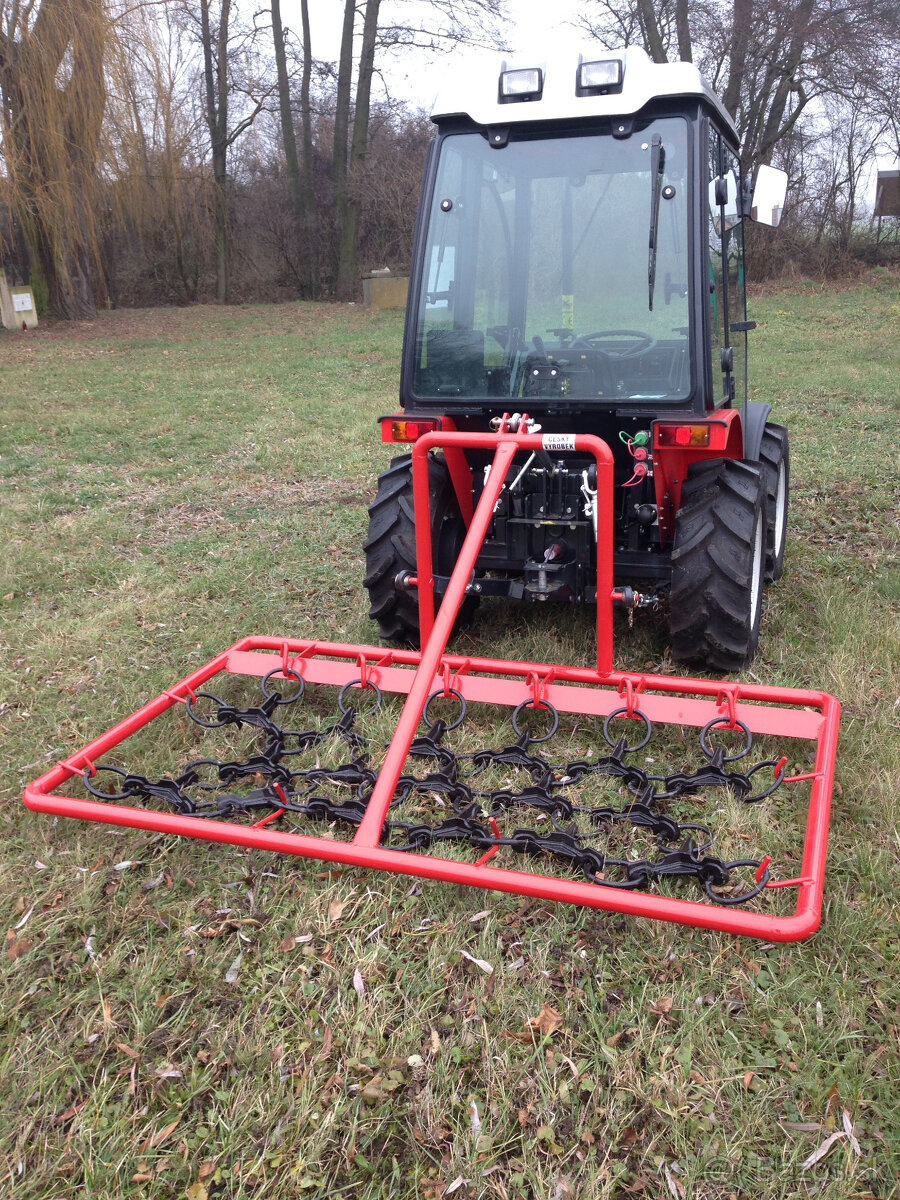 Lučne brány za traktor, malotraktor, záběr 2 metry
