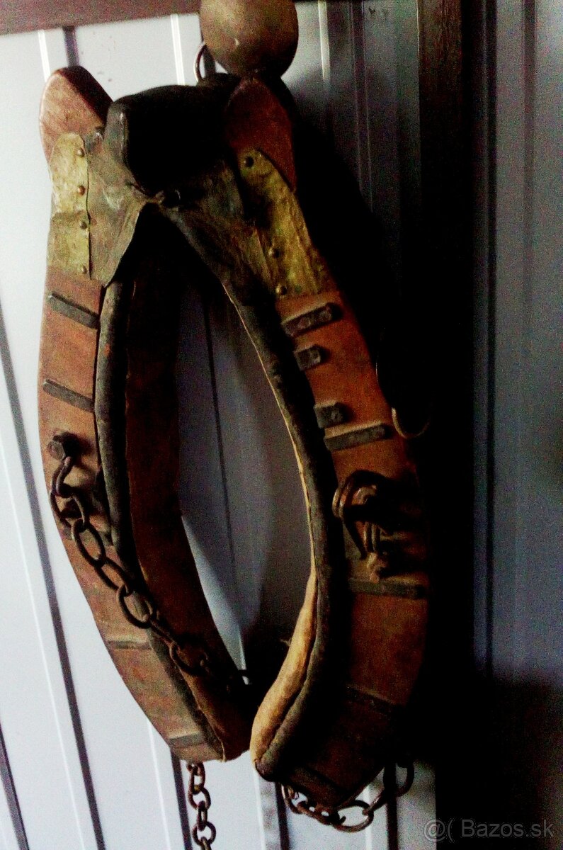 starožitný konský chomút .Pozrite aj iné moje inzeráty