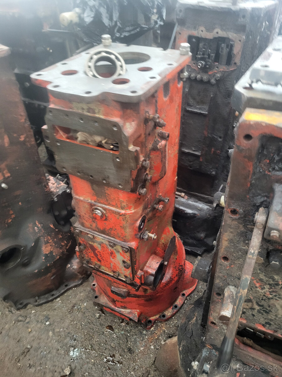 ponúkam obal prevodovky zetor 3011