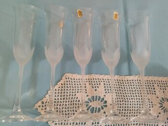 Poháre na šampanské LR