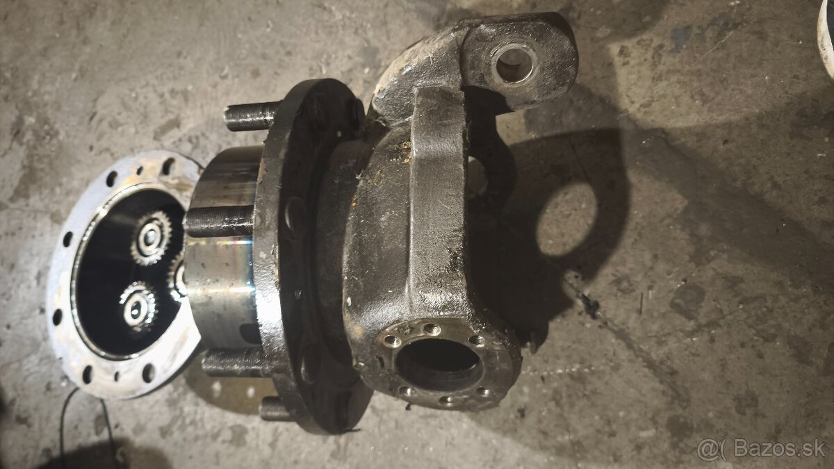 Reduktor kolesa na nápravu Dana spicer