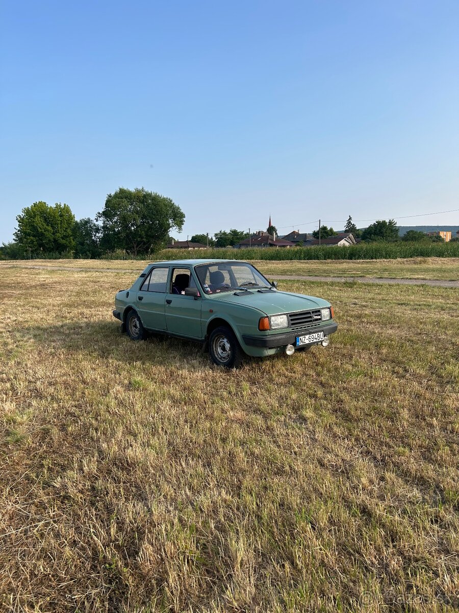 Škoda 120