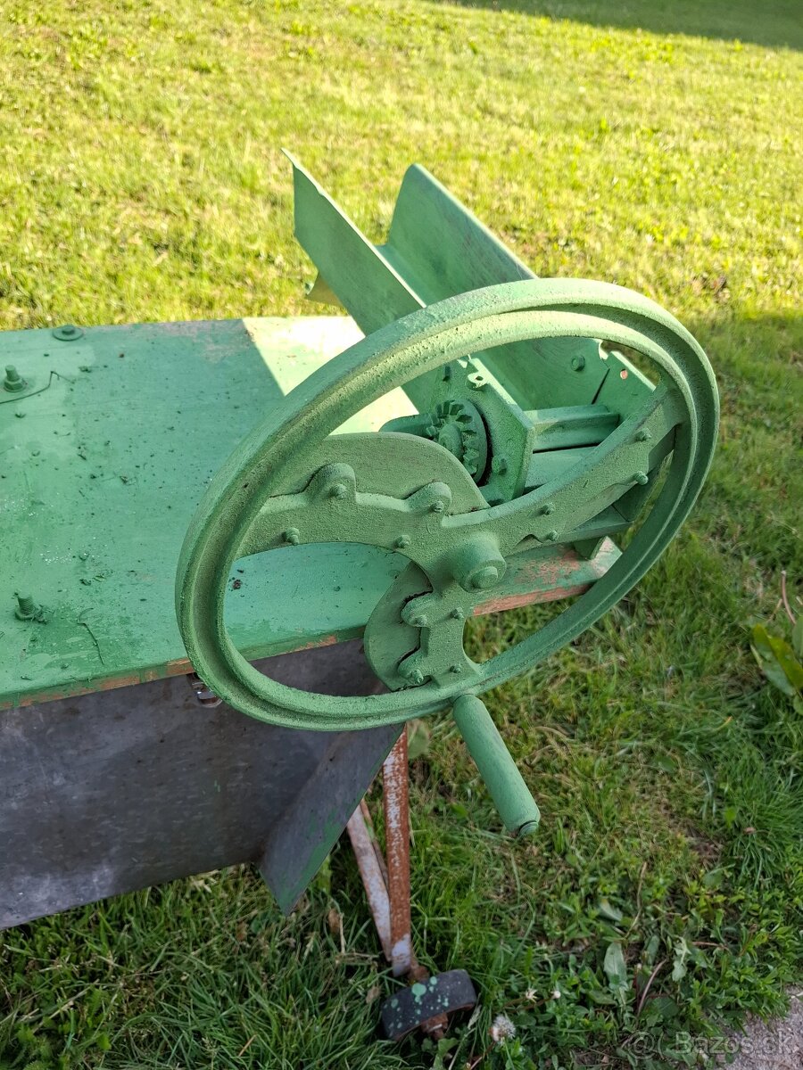 Rezacka zihlavy 18