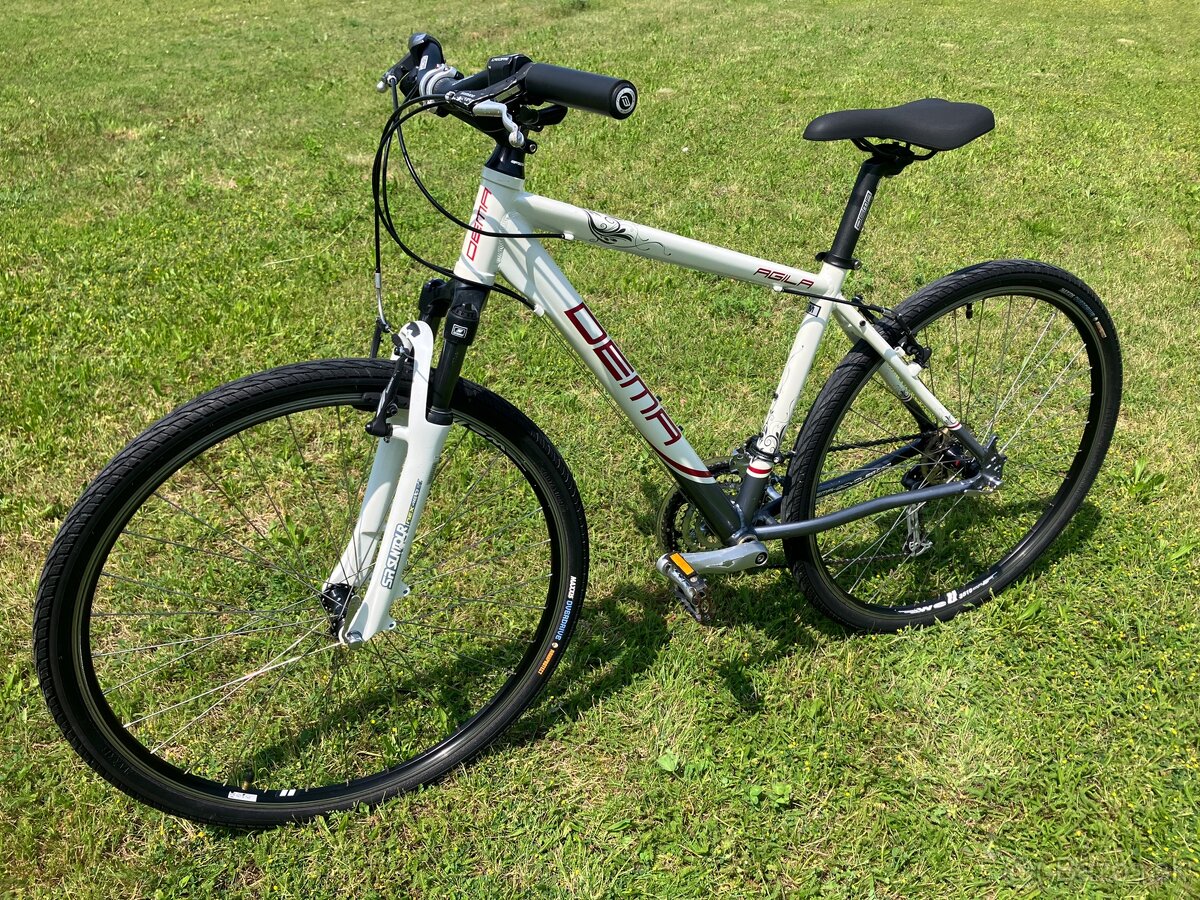 Dema Agila 28”