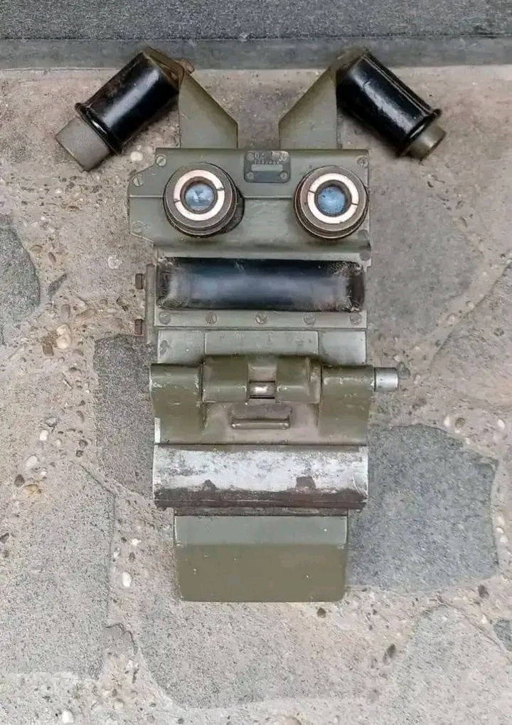 Tankový periskop