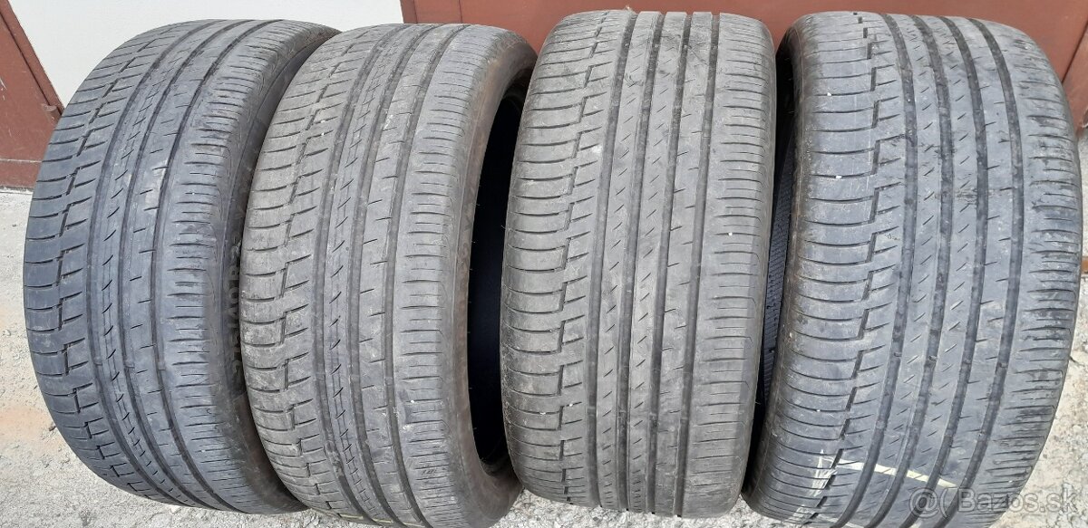 275/40 r22