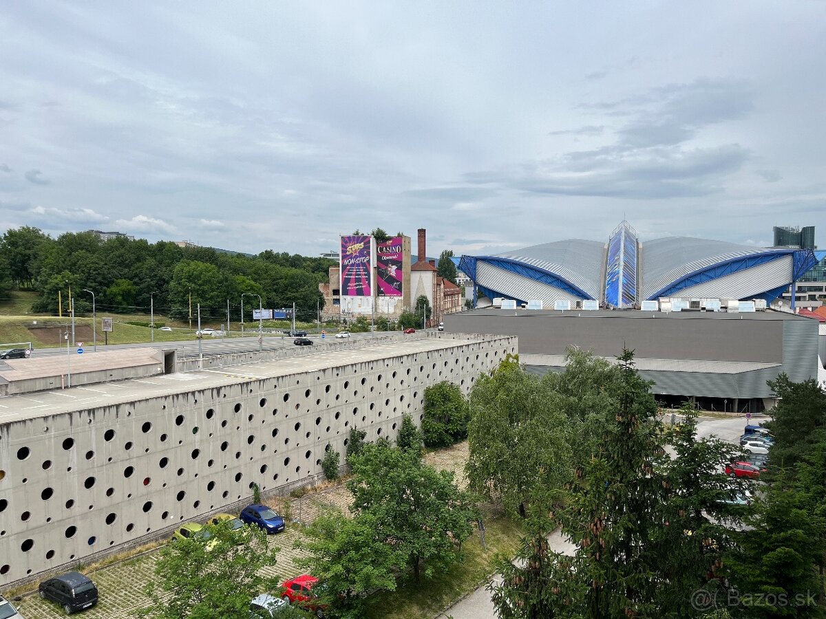 Prenájom 1,5-izbového bytu, Košice – Janošíkova ulica (Juh)