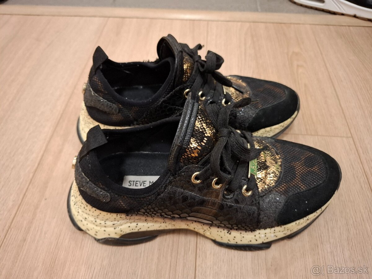 Steve Madden