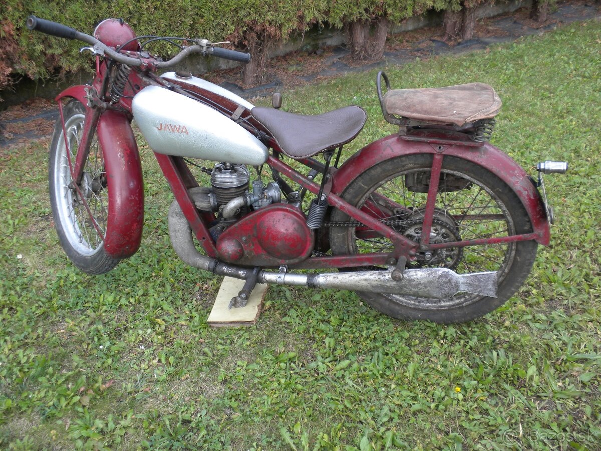 JAWA VILLIERS r.v.1934,bez dokladů ,dlouhá léta na půdě