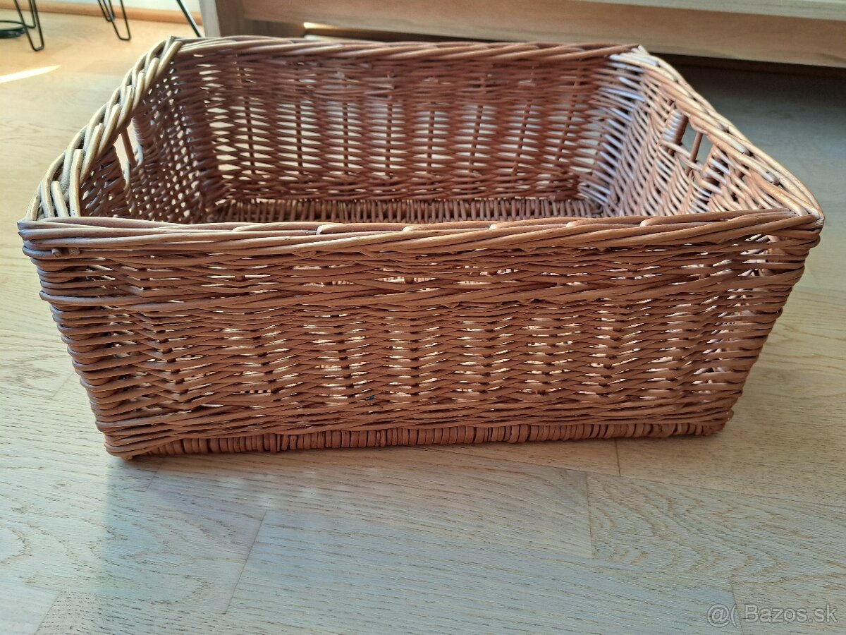 Prútený košík