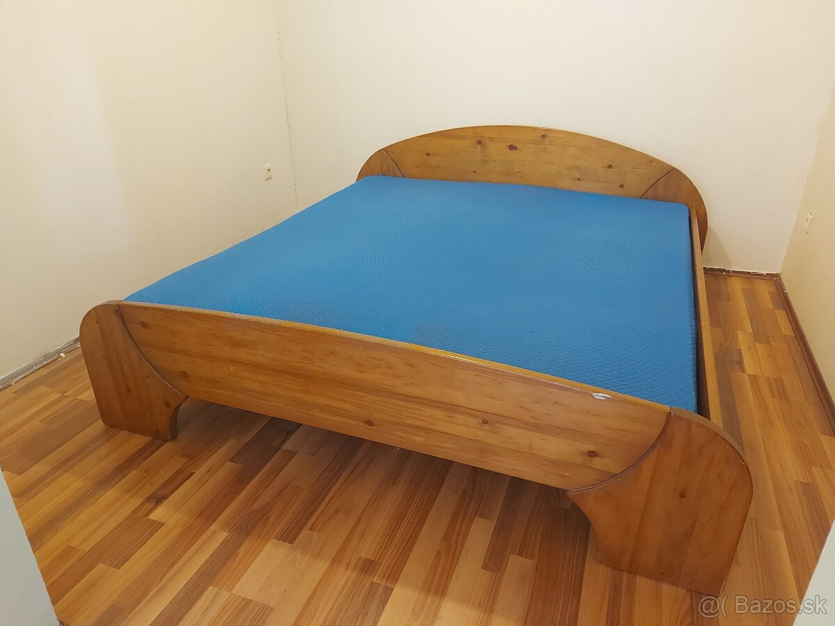 Masívny nábytok M-VARIANT séria