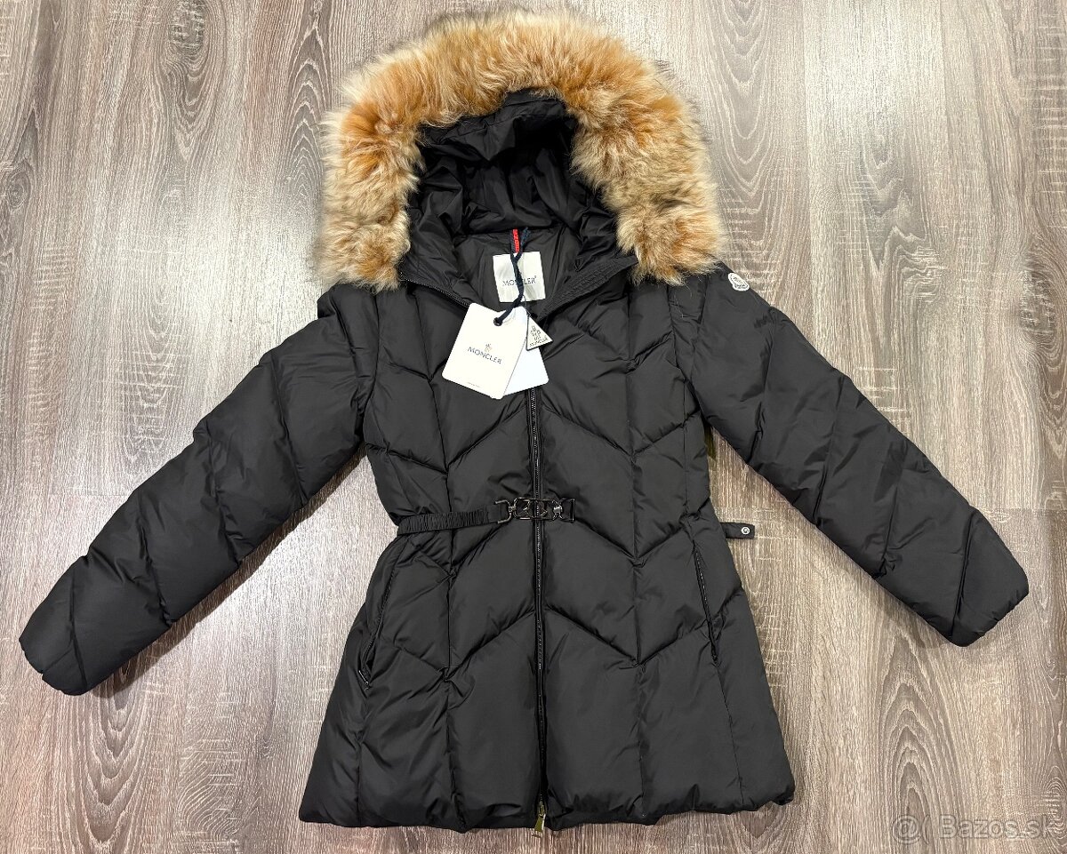 Moncler damska paperova vetrovka s kožušinou