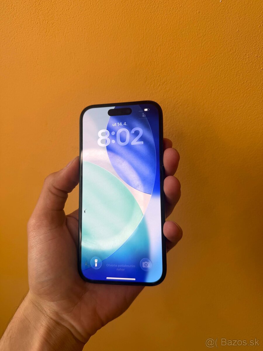 iPhone 15