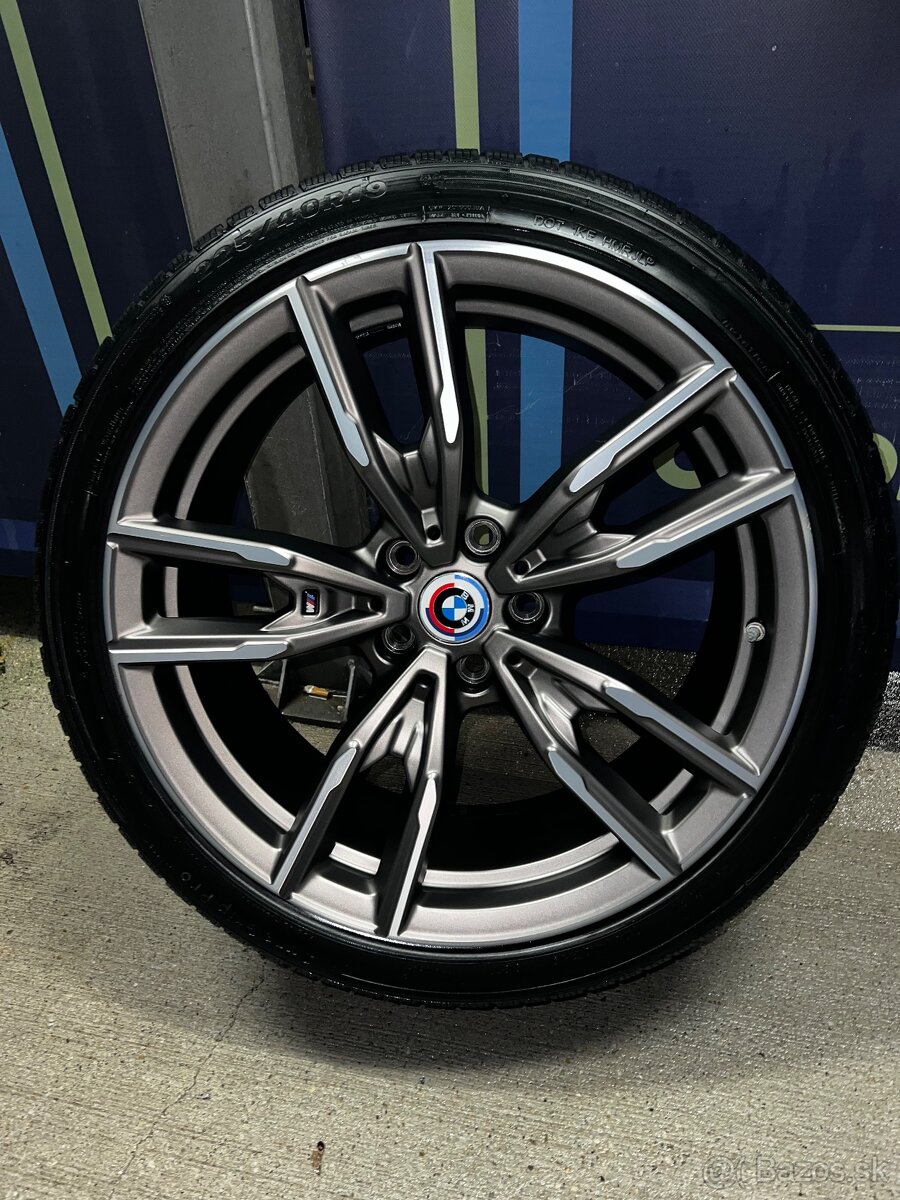 BMW 3 R19 792M M Performance Bi-Colour s pneumatikami