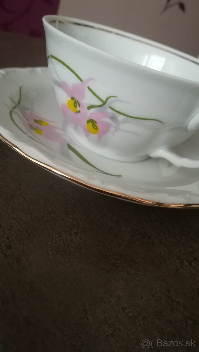 Porcelánové šálky 6+6+4+4