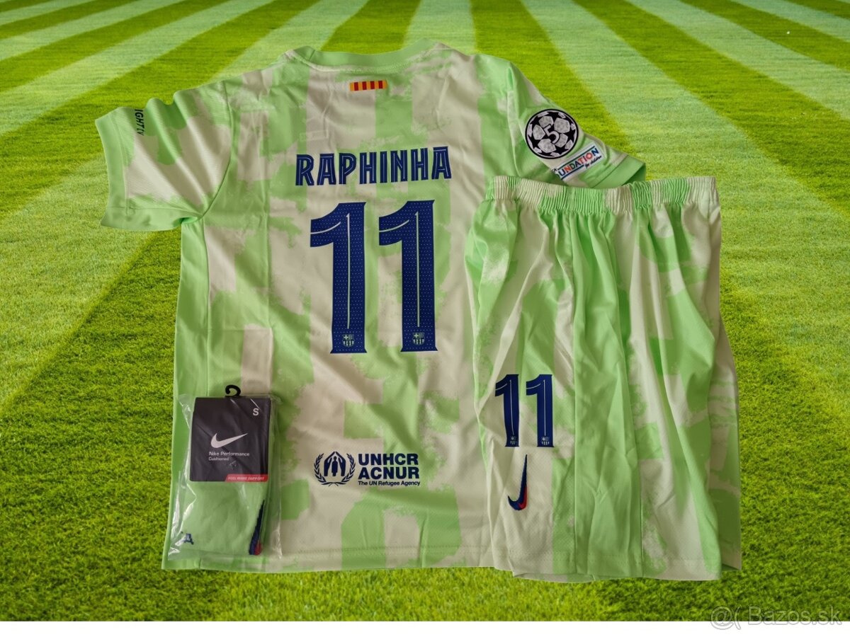 RAPHINHA zelený dres FC Barcelona