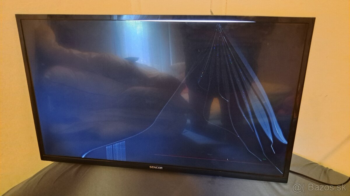 Predám  SMART  LCD  TV Sencor   82cm