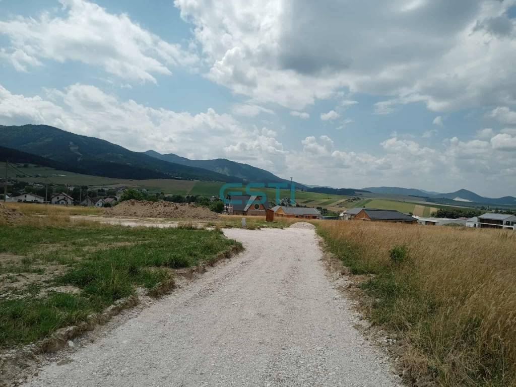 Stavebný pozemok KUNERAD, 979 m2