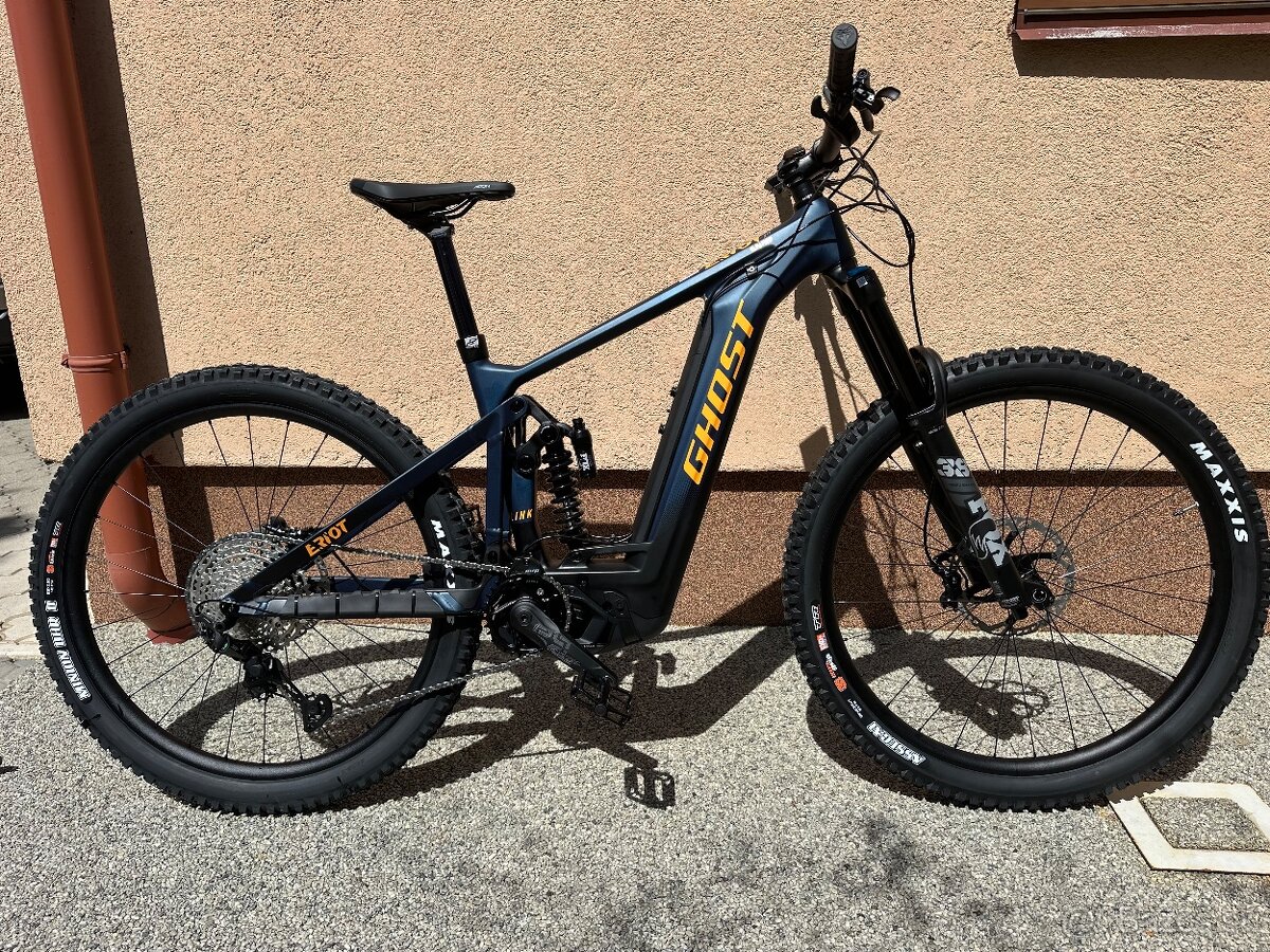 GHOST E-RIOT CF PRO