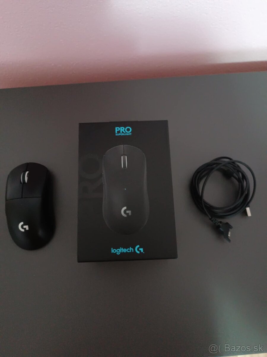 Predám myšku Logitech PRO X Superlight, čierna