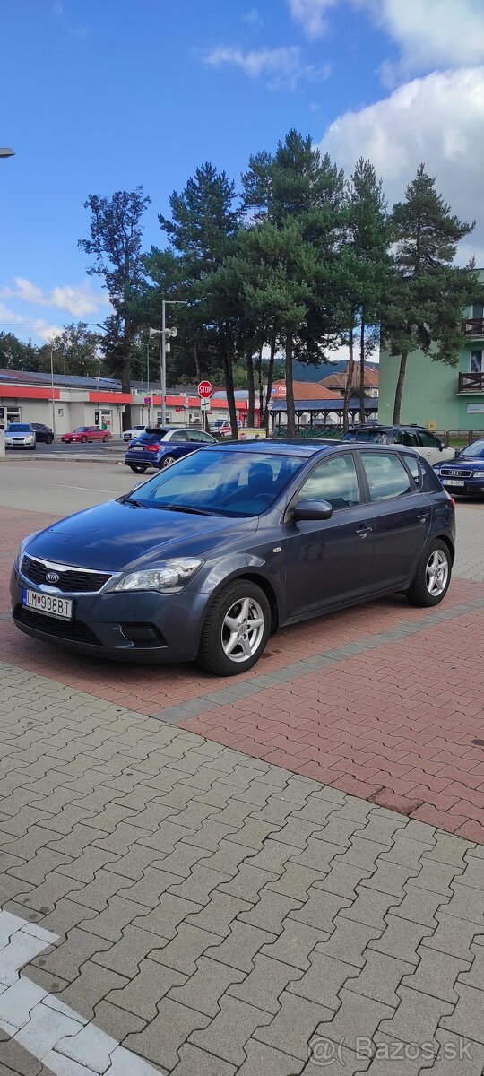 Predám Kia Ceed 1,4 benzín/66kw r.v. 2010