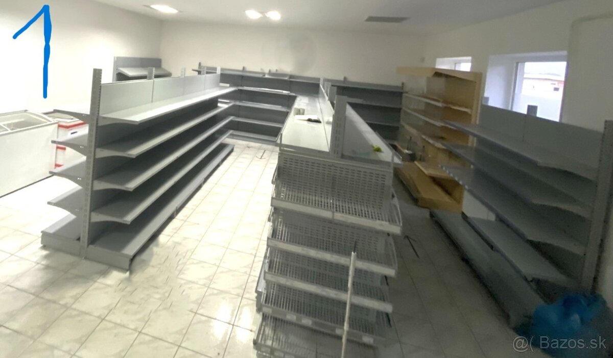 Obchodné regále kovové