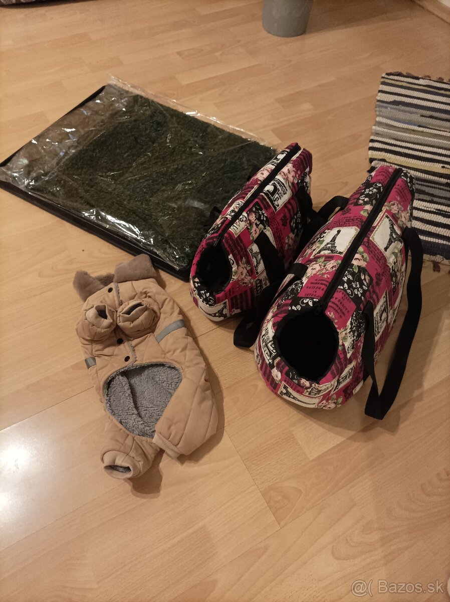 Darujem veci pre psíka.